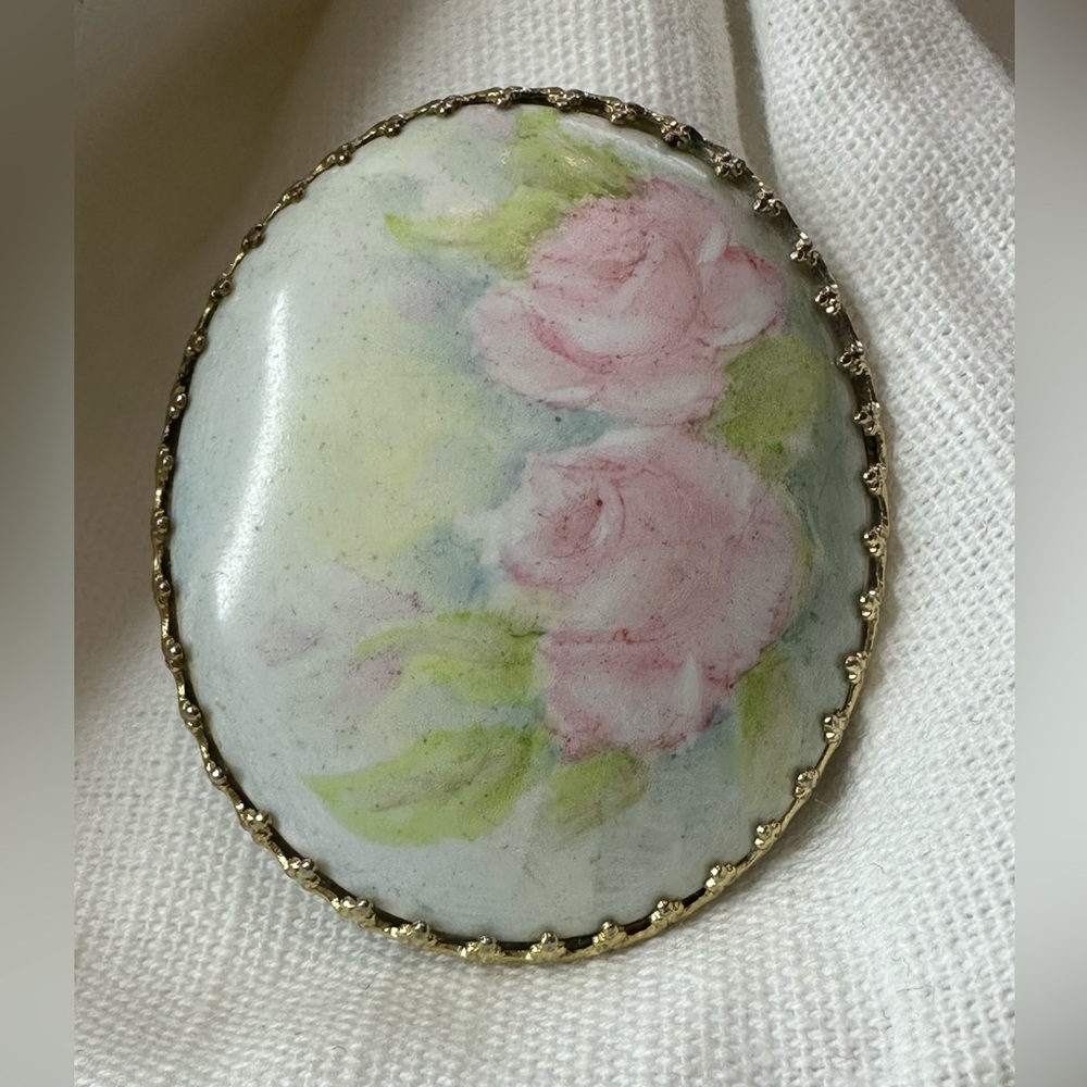 Vintage Hand Painted Porcelain‎ Brooch with Floral Design